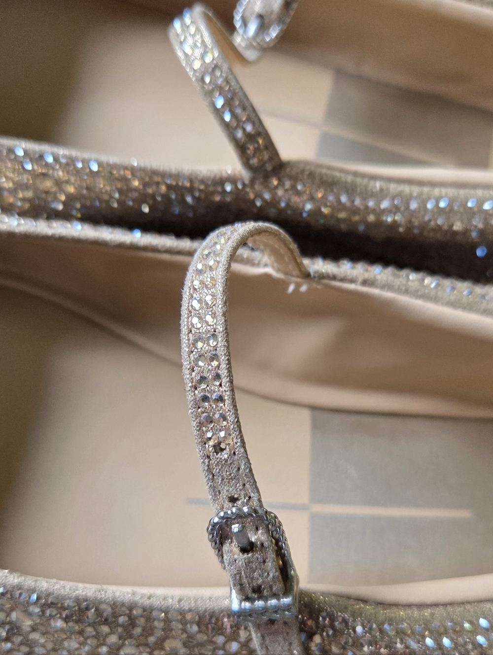 Dolce Vita Reyes Crystal Ballet Mary Jane Flats Light Gold Square Toe Size 7.5 - Picture 5 of 9